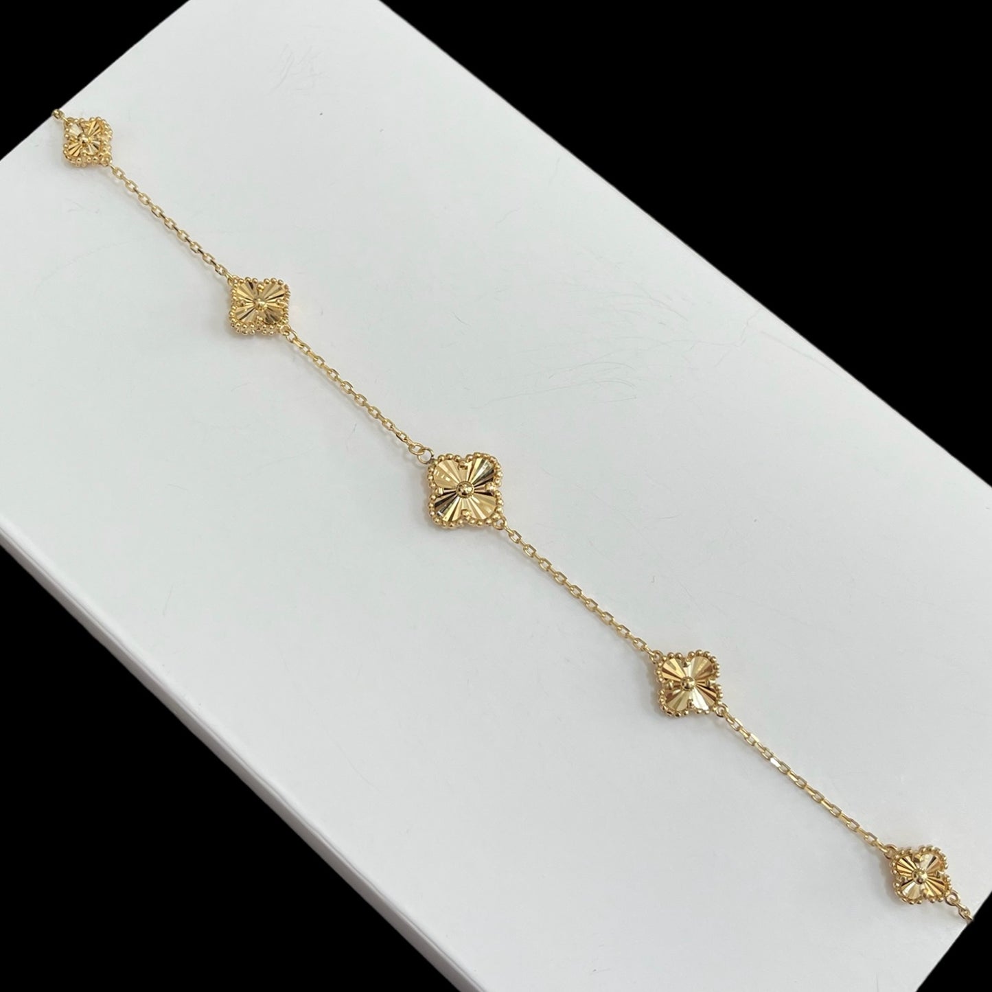 18k Clover Bracelet