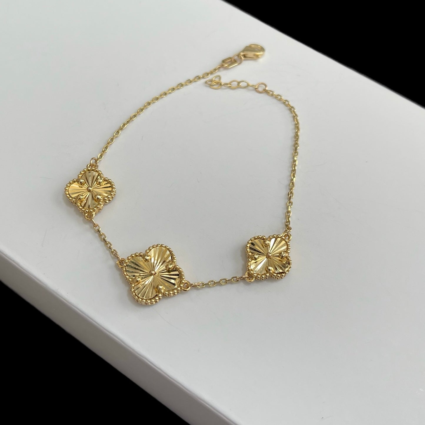 18k Clover Bracelet